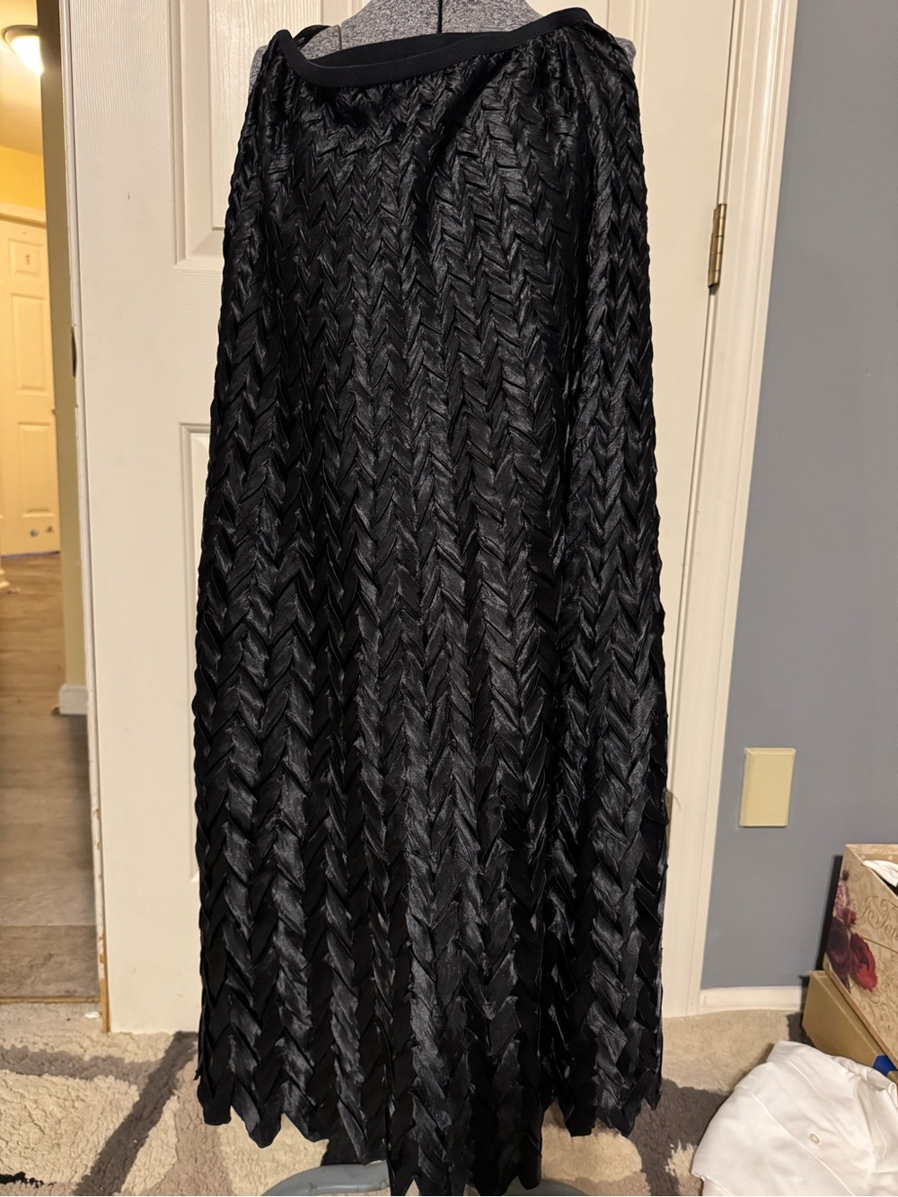 Cachet Black Braided-Texture Maxi Skirt